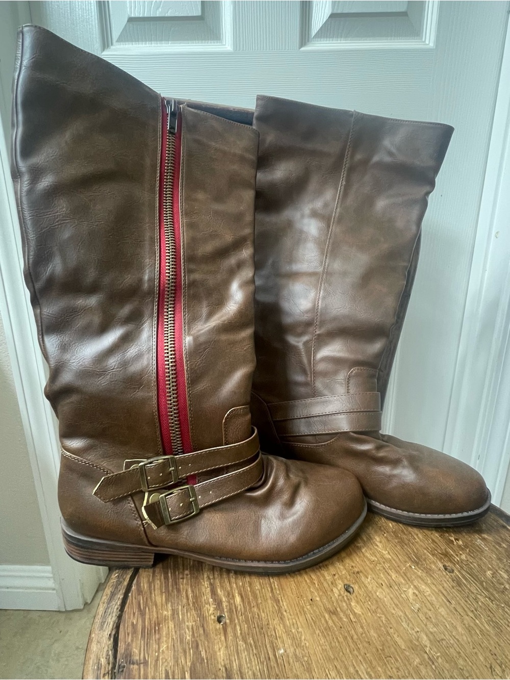 Brown Knee-High Riding Boots with Red Accent Zipper size 11 wide calf